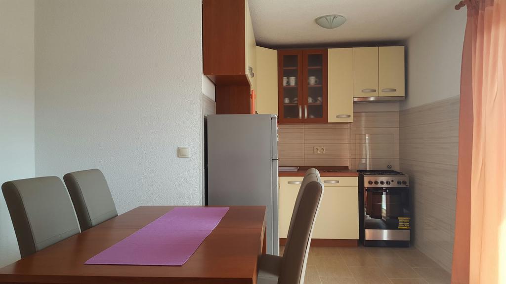 Apartmani Ramljak Marina Εξωτερικό φωτογραφία